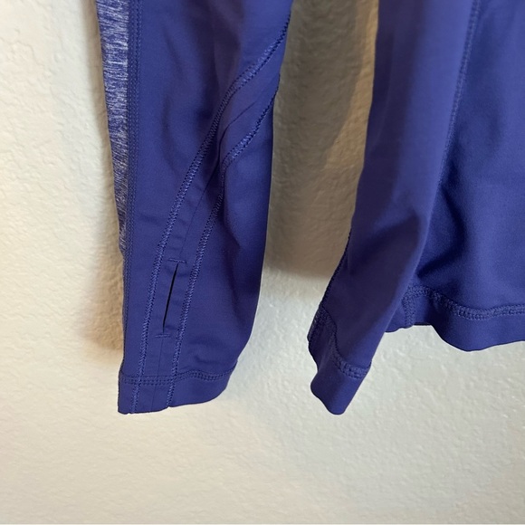 Lululemon Run For Your Life Pullover Lightweight Hoodie in Heathered Magnum, 6 - Picture 4 of 8